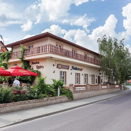Retro Vrbovec Hotel Luaran gambar