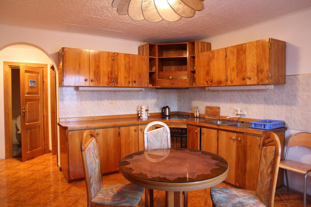Retro Vrbovec Hotel Luaran gambar