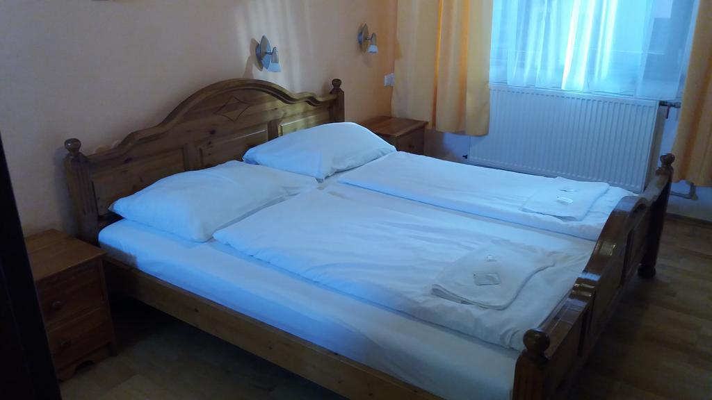 Retro Vrbovec Hotel Luaran gambar