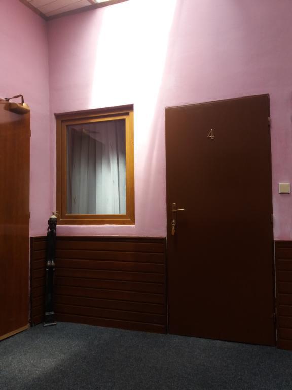 Retro Vrbovec Hotel Luaran gambar