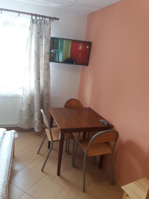 Retro Vrbovec Hotel Luaran gambar