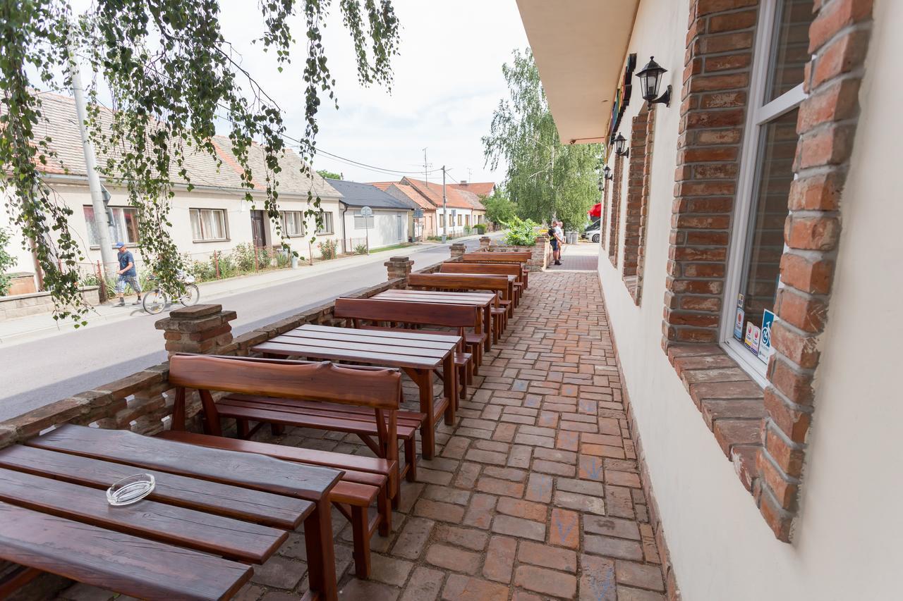 Retro Vrbovec Hotel Luaran gambar