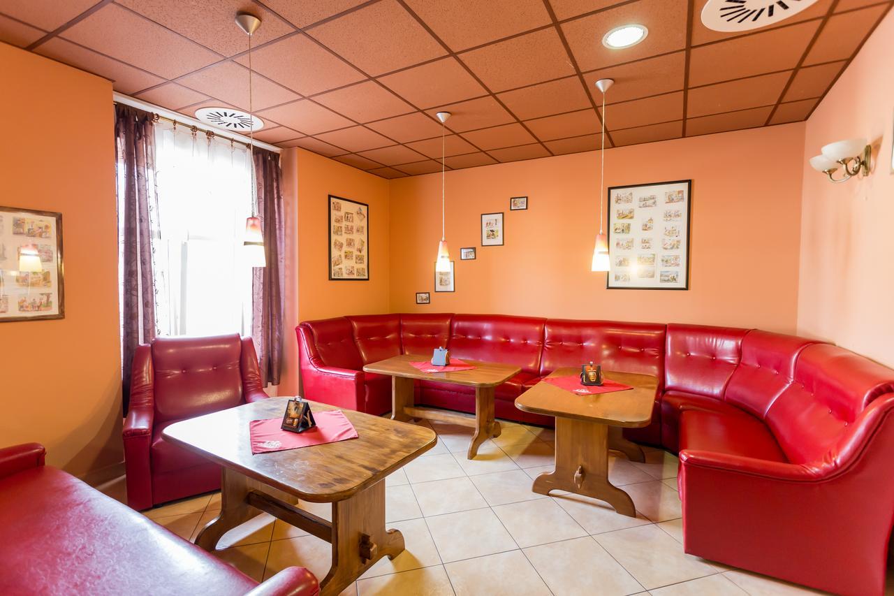 Retro Vrbovec Hotel Luaran gambar